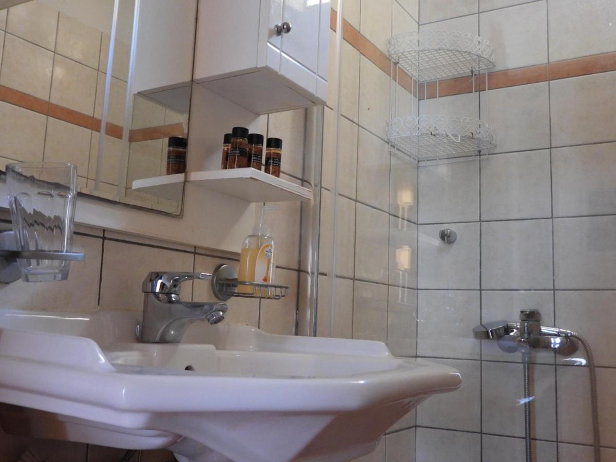 Sophia Limeni Apartments And Studios Bagian luar foto