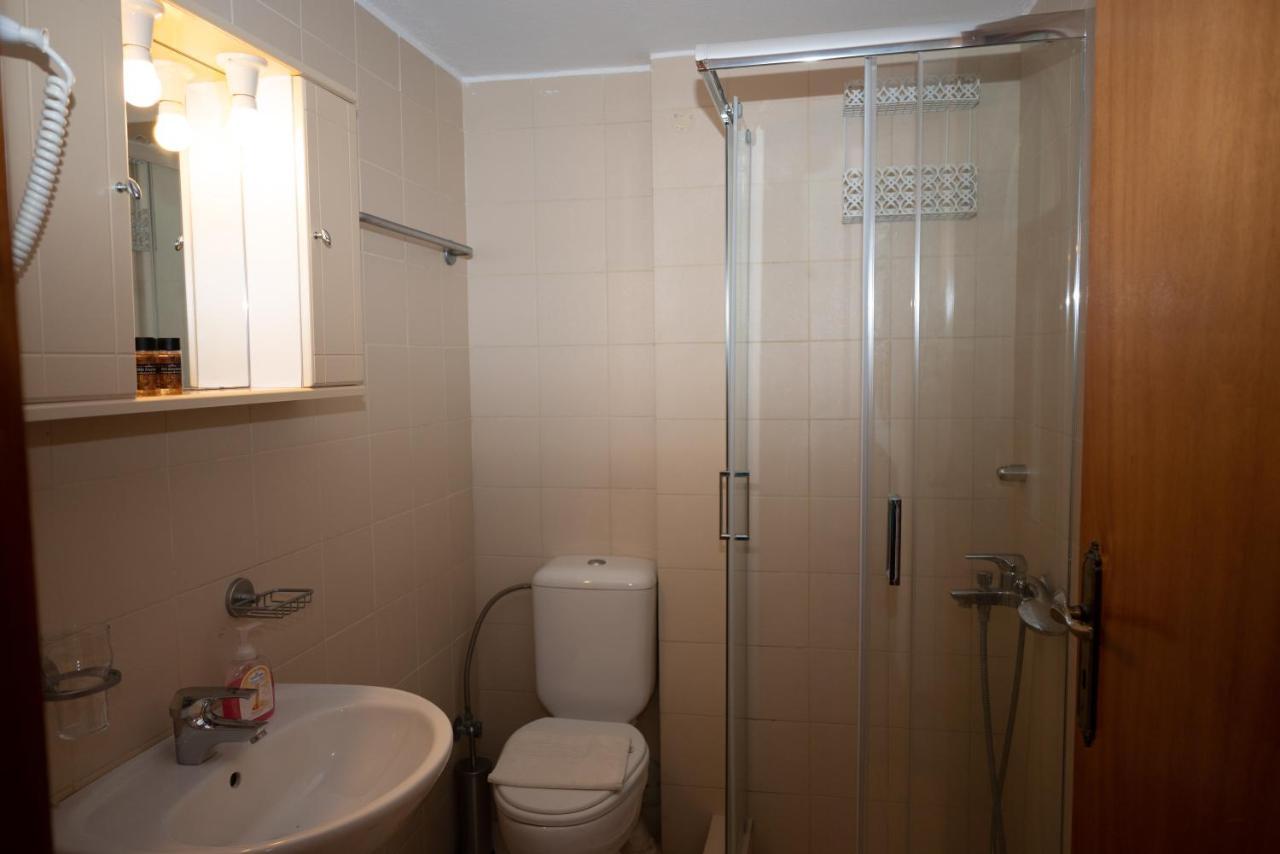 Sophia Limeni Apartments And Studios Bagian luar foto