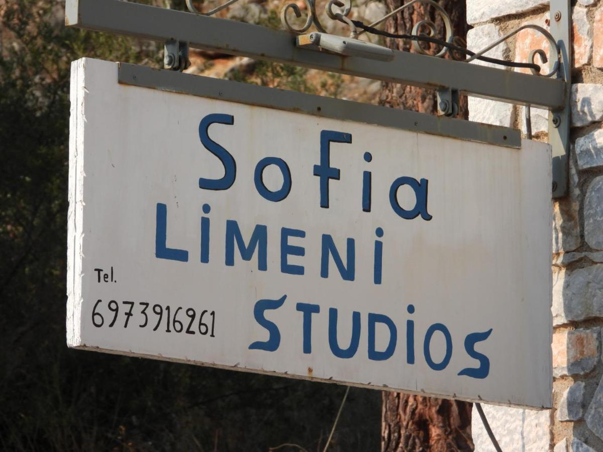 Sophia Limeni Apartments And Studios Bagian luar foto