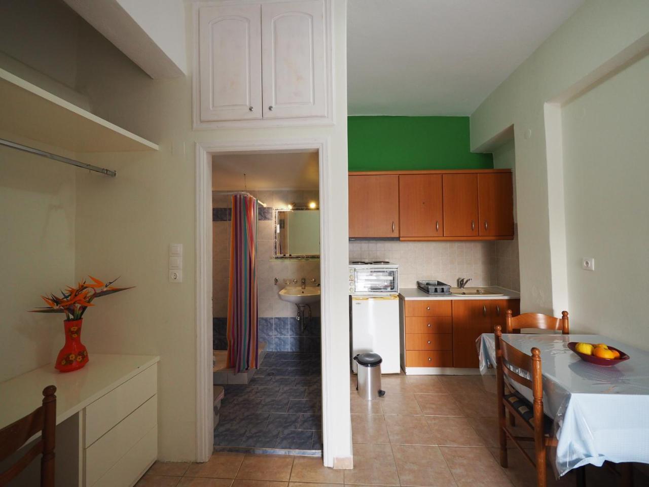 Sophia Limeni Apartments And Studios Bagian luar foto