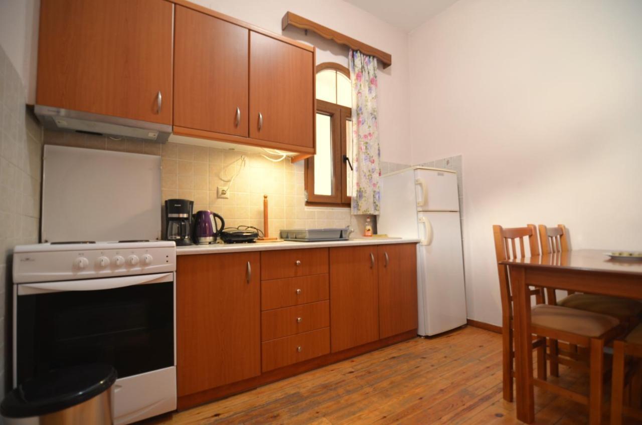 Sophia Limeni Apartments And Studios Bagian luar foto